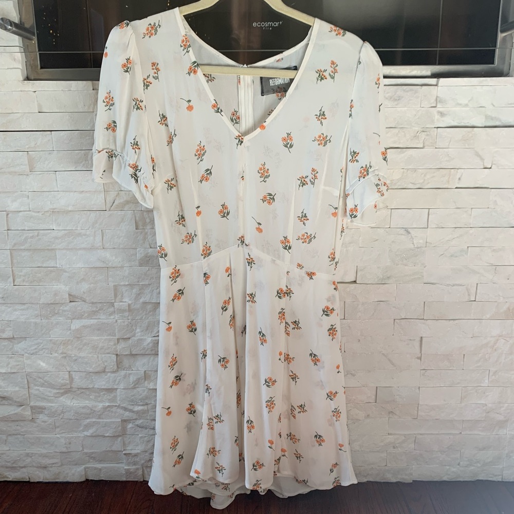 Reformation Size 6 White Floral dress